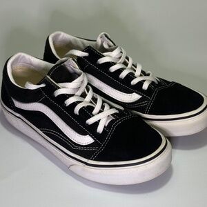 Vans Old Skool Sneakers Black/White Kids Size 3
